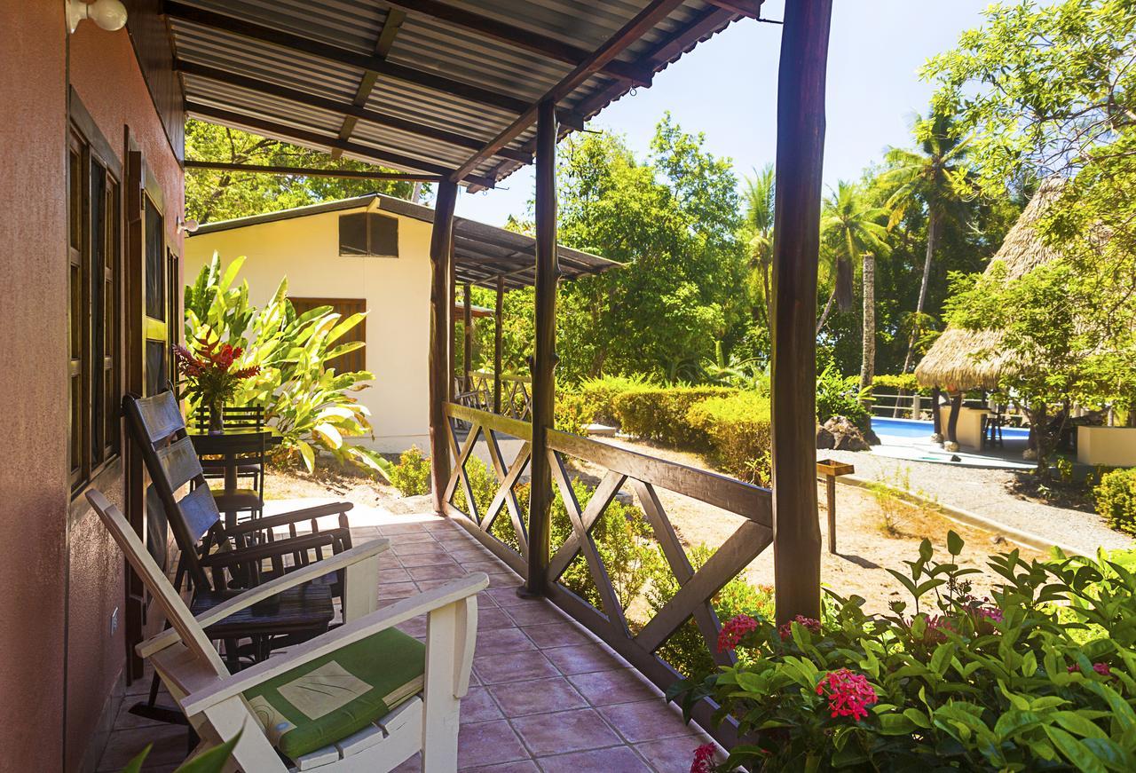 Coconut Grove Oceanfront Cottages Dominical Luaran gambar