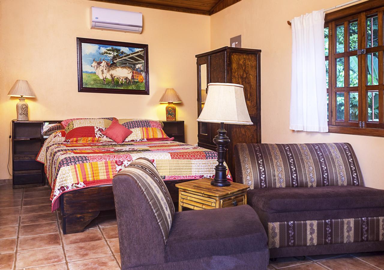 Coconut Grove Oceanfront Cottages Dominical Luaran gambar